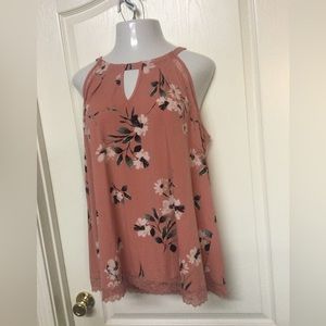 Torrid 2 plus size lace sleeveless